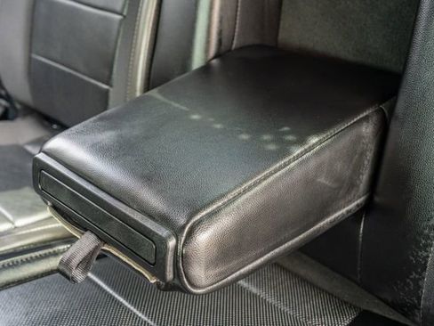 Used 2019 Ford F150 Raptor w/ Equipment Group 802A Luxury image 38