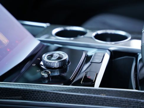 Used 2025 Cadillac Escalade V image 15