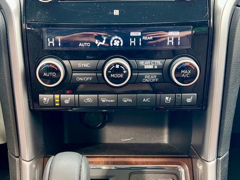 Used 2022 Subaru Ascent Touring image 34