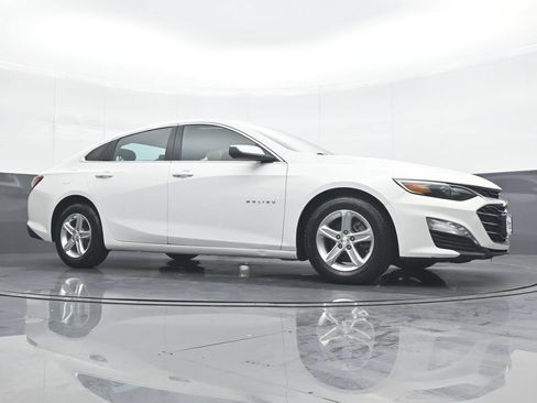Used 2022 Chevrolet Malibu LT FWD image 33