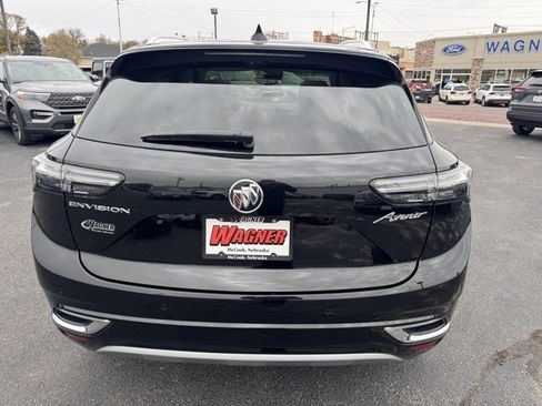 Used 2022 Buick Envision Avenir w/ Technology Package II image 4