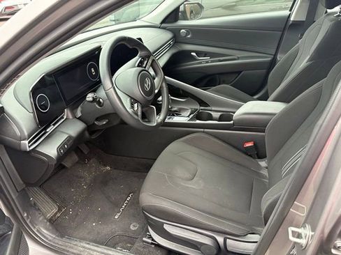 Used 2024 Hyundai Elantra SEL w/ Convenience Package FWD image 7