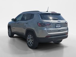Used 2022 Jeep Compass Latitude AWD/4WD video 3