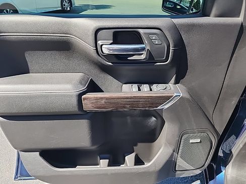Used 2019 Chevrolet Silverado 1500 RST w/ All-Star Edition AWD/4WD image 10