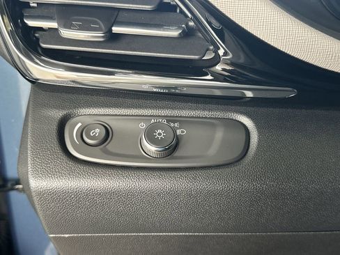 New 2026 Buick Envista Avenir image 19