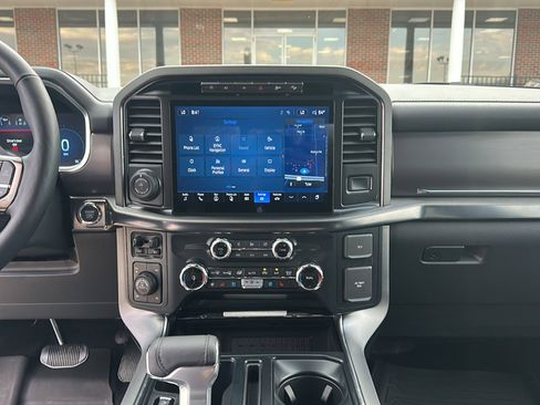 Used 2024 Ford F150 Platinum w/ FX4 Off-Road Package image 14