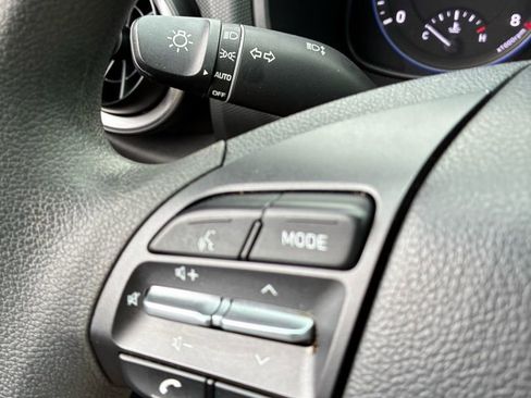 Used 2023 Hyundai Kona SEL image 28