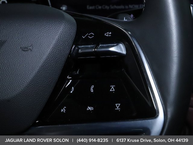 Used 2025 Cadillac Escalade Premium Luxury AWD/4WD image 24
