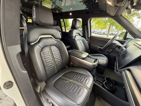 Used 2023 Rivian R1S Adventure AWD/4WD image 29