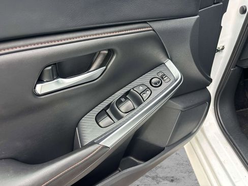 Certified 2023 Nissan Sentra SR image 17