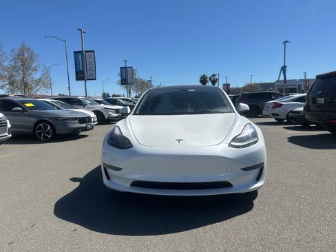 Used 2023 Tesla Model 3 Performance image 1