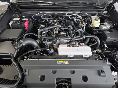 New 2025 Toyota Tacoma SR5 image 9