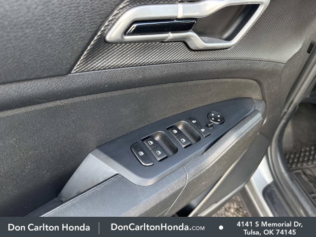 Used 2023 Kia Sportage LX FWD image 11