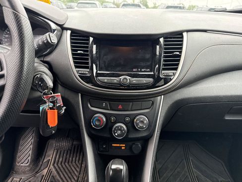 Used 2020 Chevrolet Trax LS w/ Tint and Cruise Package FWD image 12