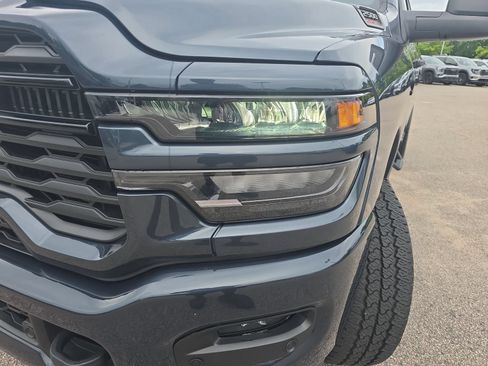 Used 2025 RAM 2500 Big Horn AWD/4WD image 33