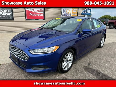 Used 2015 Ford Fusion SE FWD image 1