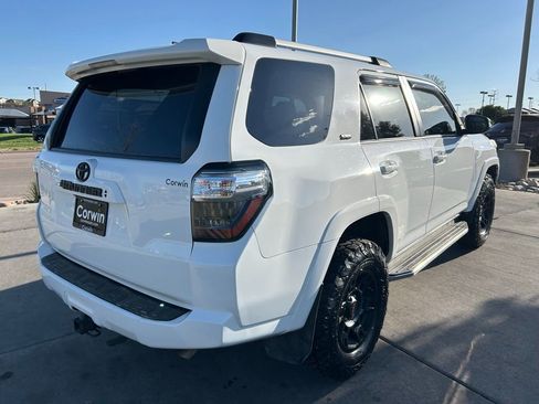 Used 2020 Toyota 4Runner SR5 Premium AWD/4WD image 8