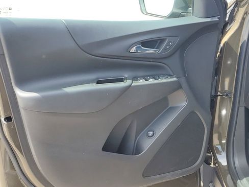 Certified 2024 Chevrolet Equinox LT FWD image 25