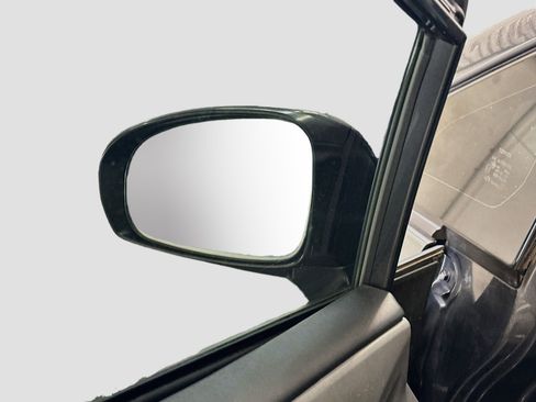 Used 2014 Toyota Prius V Five FWD image 16