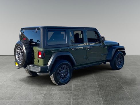 Used 2023 Jeep Wrangler Unlimited Sport image 5