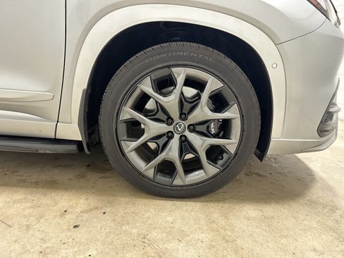 Used 2025 Lexus TX 500h AWD image 13