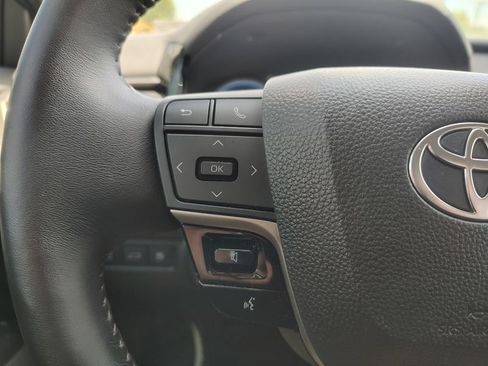 Used 2025 Toyota Camry XLE w/ Premium Plus Package AWD/4WD image 12