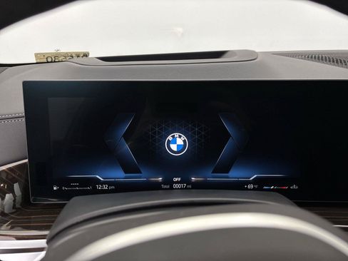 New 2026 BMW X5 xDrive40i w/ M Sport Package AWD/4WD image 28