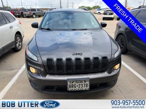 Used 2016 Jeep Cherokee Sport FWD image 1