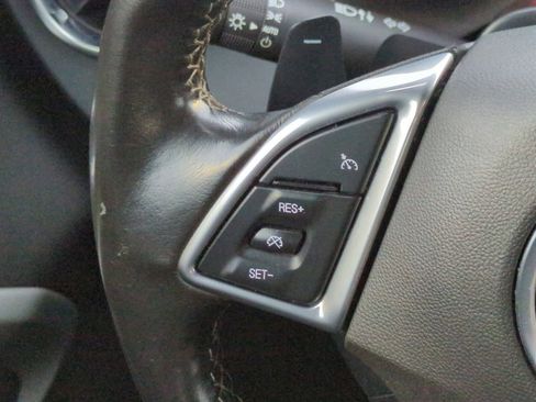 Used 2022 Chevrolet Camaro LT image 21