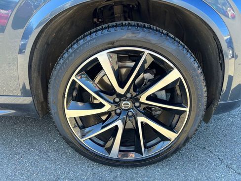 Used 2022 Volvo XC90 T6 Momentum w/ Advanced Package image 27