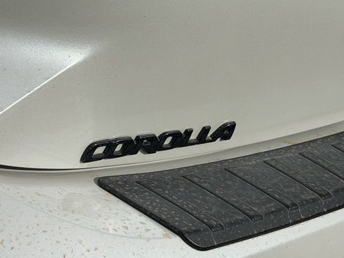 Used 2021 Toyota Corolla XSE w/ Blackout Package (TMS) FWD image 8