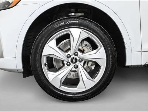 Used 2023 Audi Q5 2.0T Premium Plus w/ Premium Plus Package image 25