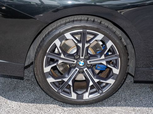 Used 2025 BMW M240i xDrive Coupe AWD/4WD image 37
