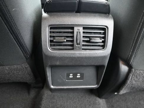 Used 2025 Nissan Rogue SV FWD image 18