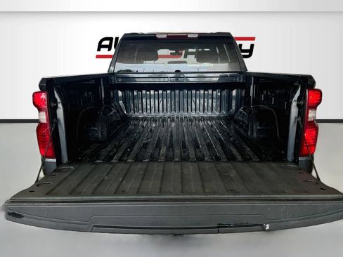 Used 2022 Chevrolet Silverado 1500 LT AWD/4WD image 26