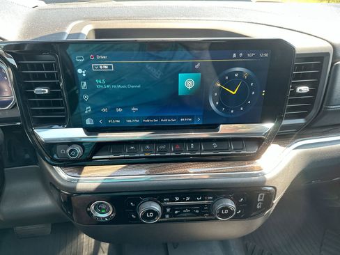 Used 2024 Chevrolet Silverado 1500 LT Trail Boss w/ Protection Package image 16