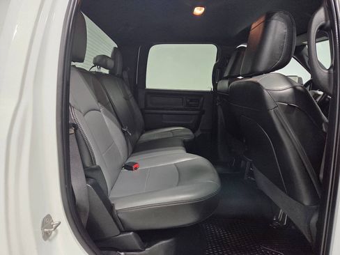 Used 2022 RAM 2500 Tradesman w/ Chrome Appearance Group AWD/4WD image 14