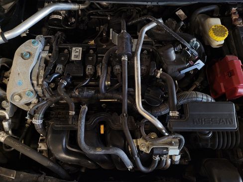 Used 2024 Nissan Sentra SV FWD image 30