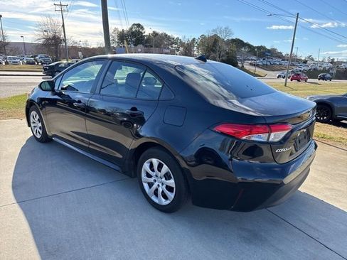 Used 2023 Toyota Corolla LE image 8