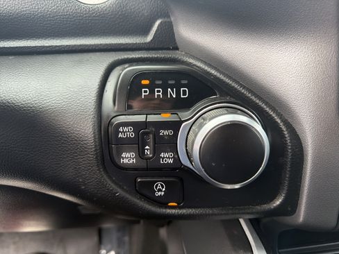 Used 2023 RAM 1500 Big Horn AWD/4WD image 23