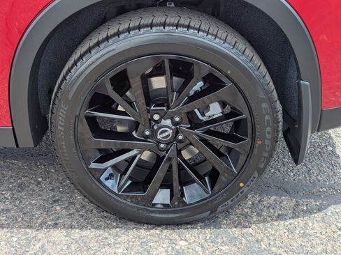 New 2026 Nissan Rogue SL AWD/4WD image 9