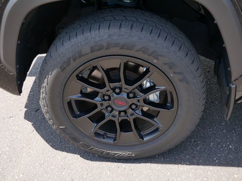 Used 2023 Toyota Tundra Limited w/ TRD Off-Road Package AWD/4WD image 15