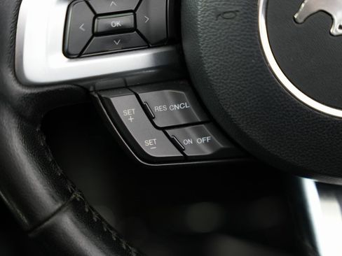 Used 2017 Ford Mustang GT Premium image 15