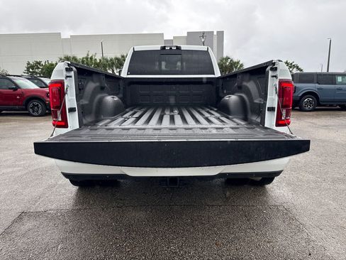 Used 2025 RAM 3500 Limited image 32