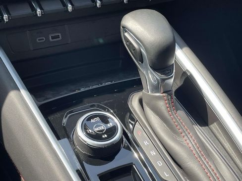 Used 2025 Chevrolet Colorado Z71 w/ Technology Package image 37