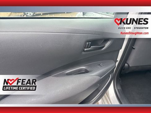 Used 2023 Toyota Corolla LE image 28