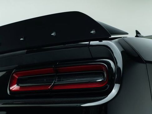 Used 2016 Dodge Challenger SRT Hellcat image 15