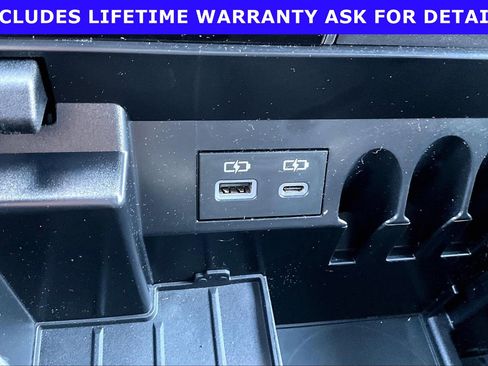 Used 2026 Toyota Tundra Limited AWD/4WD image 27