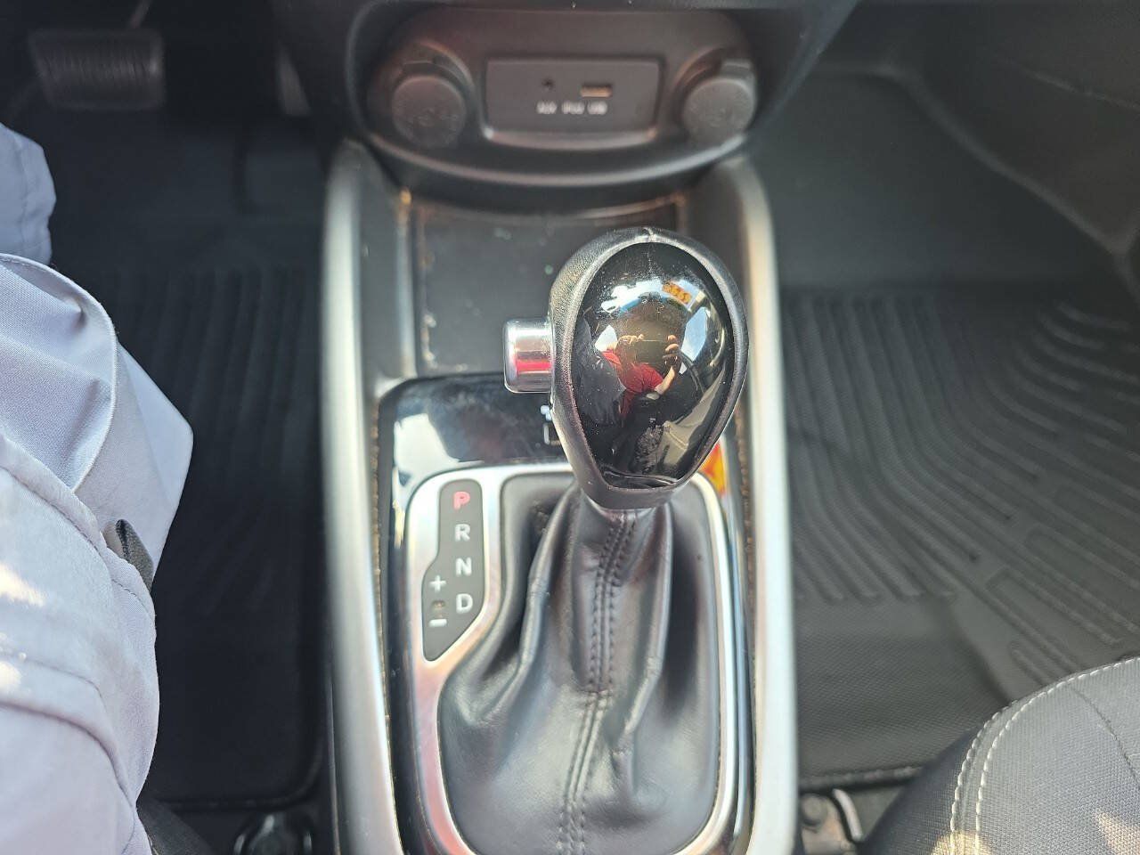 Used 2012 Kia Soul + FWD image 23