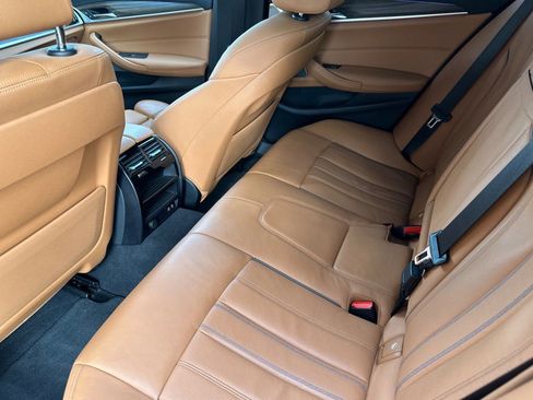 Used 2023 BMW 540i w/ M Sport Package image 13